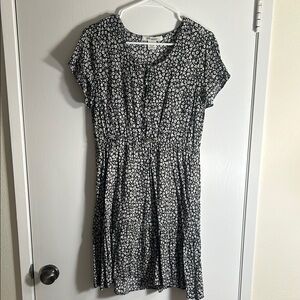 Floral Black and White Dress size large